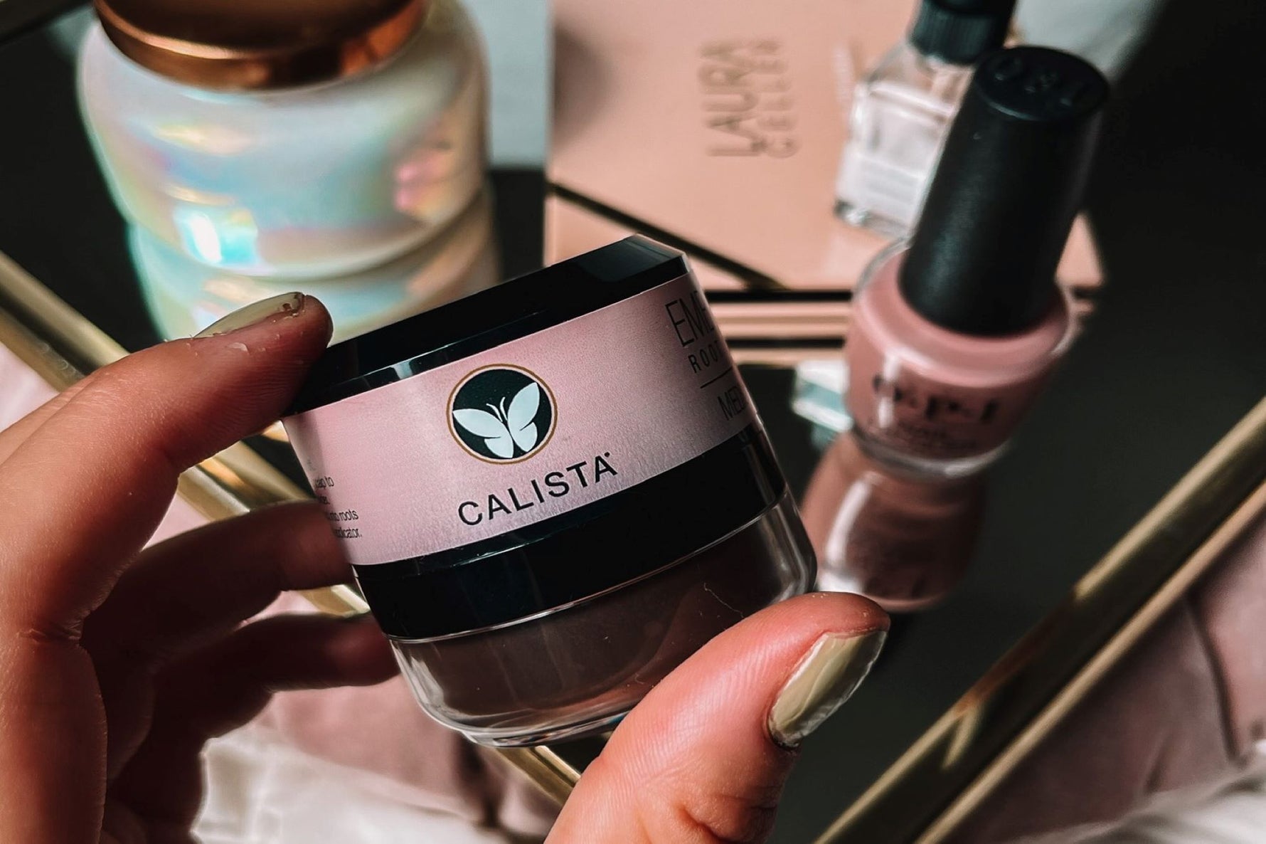 How to Get Amazing Coverage with Embellish Root Touch-Up